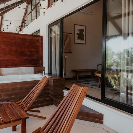 Hotel Cabanas Los Lirios Tulum Exteriör bild