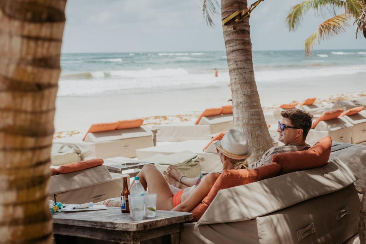 Hotel Cabanas Los Lirios Tulum Exteriör bild